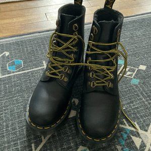 NEW Dr. Martens 1460 Pascal in Wintergrip UK 4/US 6